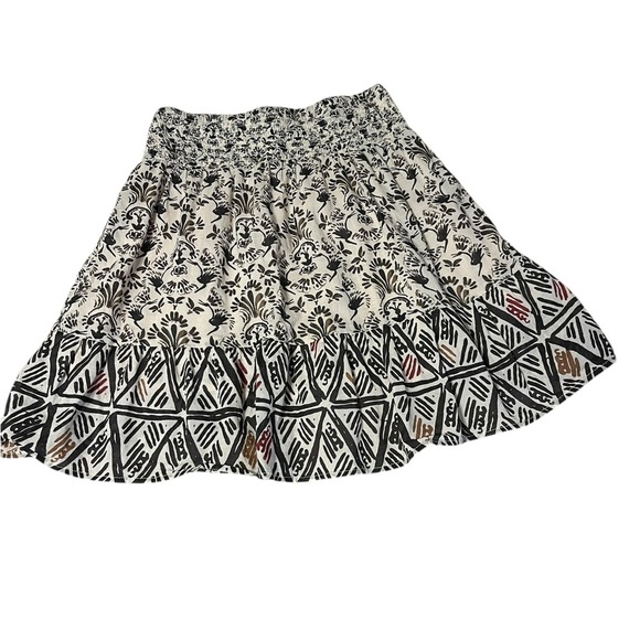 Free People Melissa Tiered Black & Cream Floral Mini Skirt Elastic Waist Size XS - Picture 4 of 8